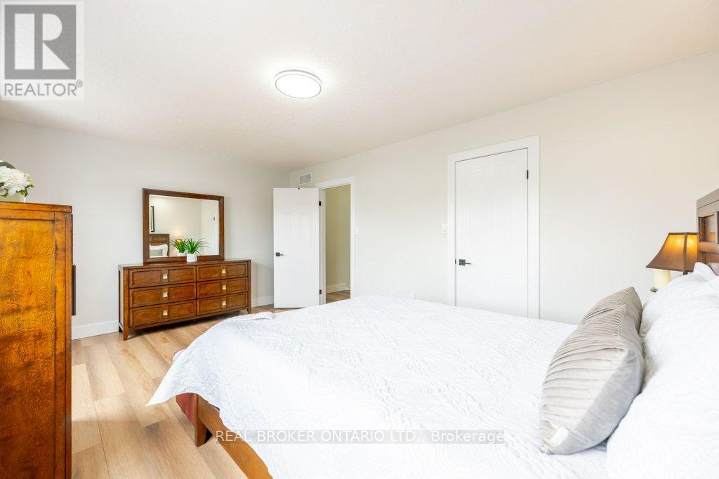 #2 185 HIGHLAND CRESCENT - 19