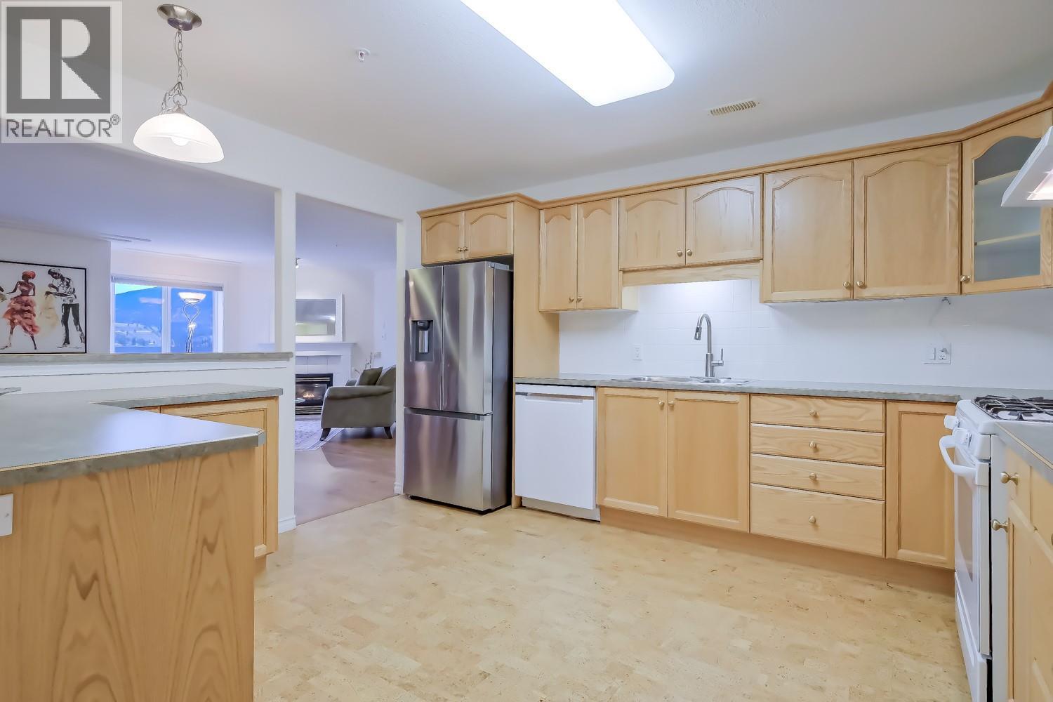 #705 2285 ATKINSON Street - 6