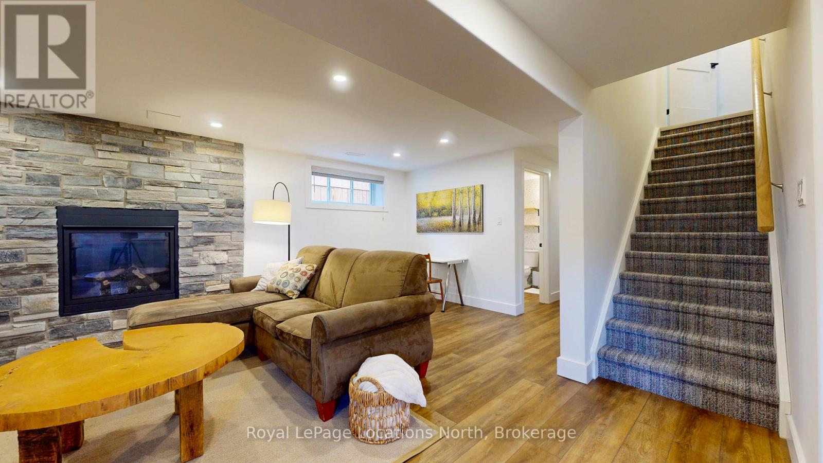 70 PLEWES DRIVE - 29