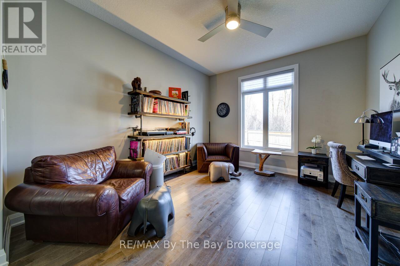 39 GILPIN CRESCENT - 17