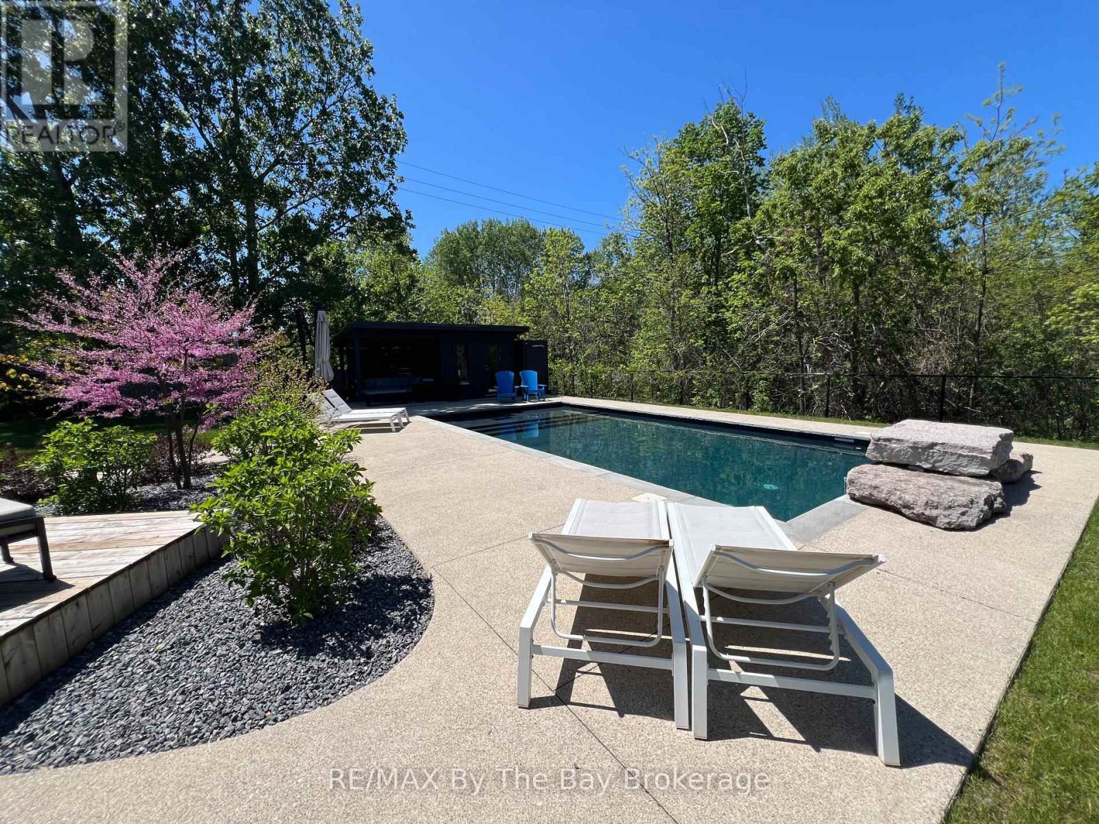 39 GILPIN CRESCENT - 39