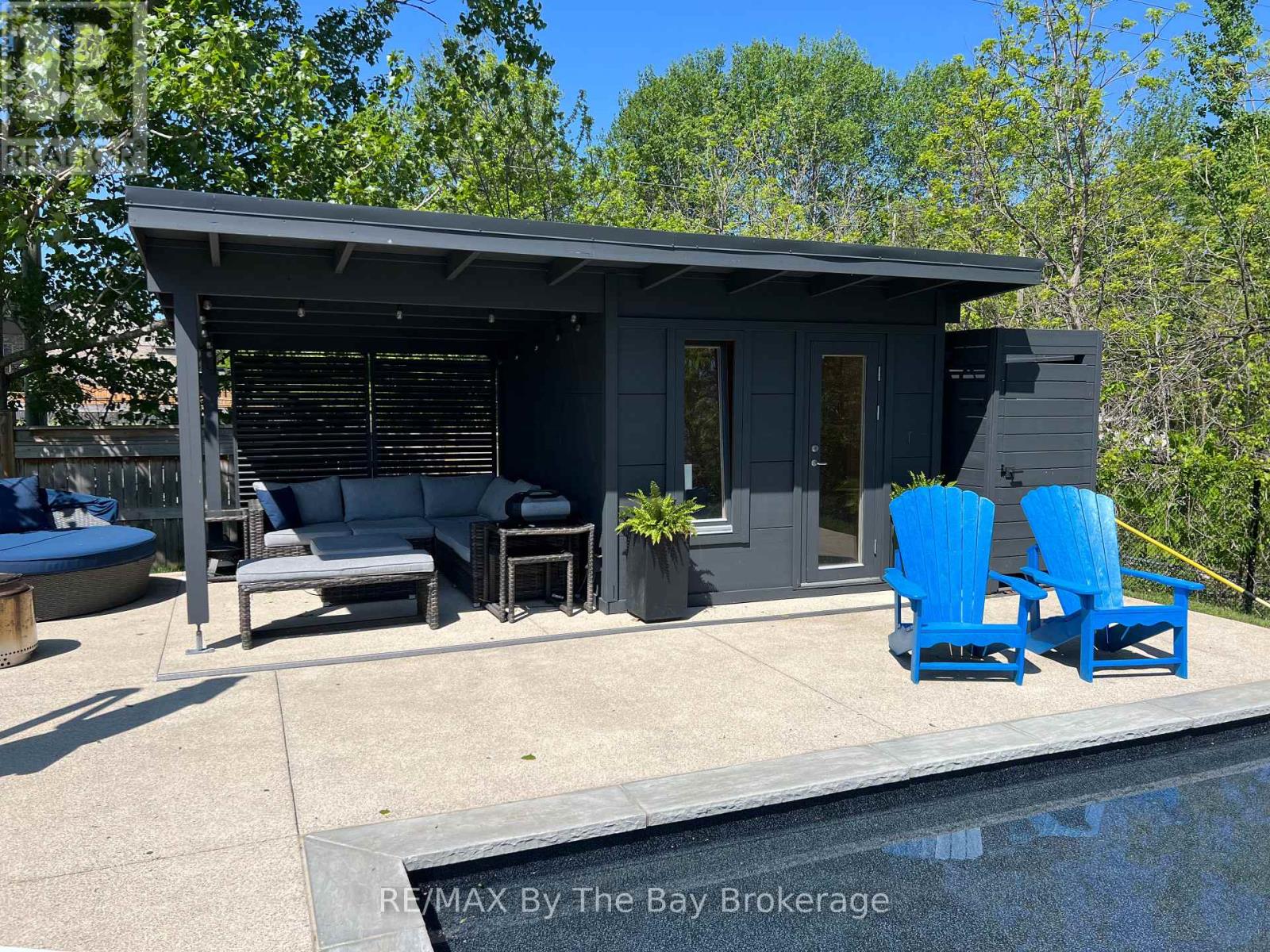 39 GILPIN CRESCENT - 40