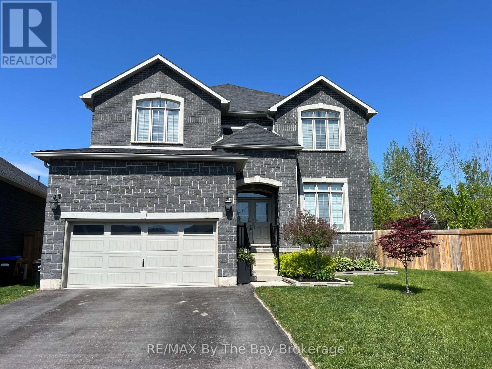 39 GILPIN CRESCENT - 6
