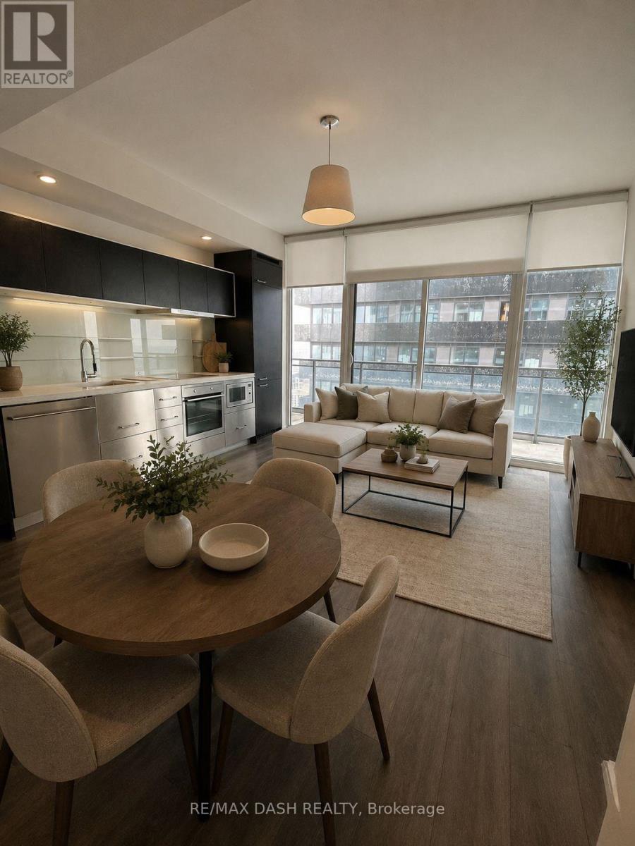 #4811 45 CHARLES STREET E - 1