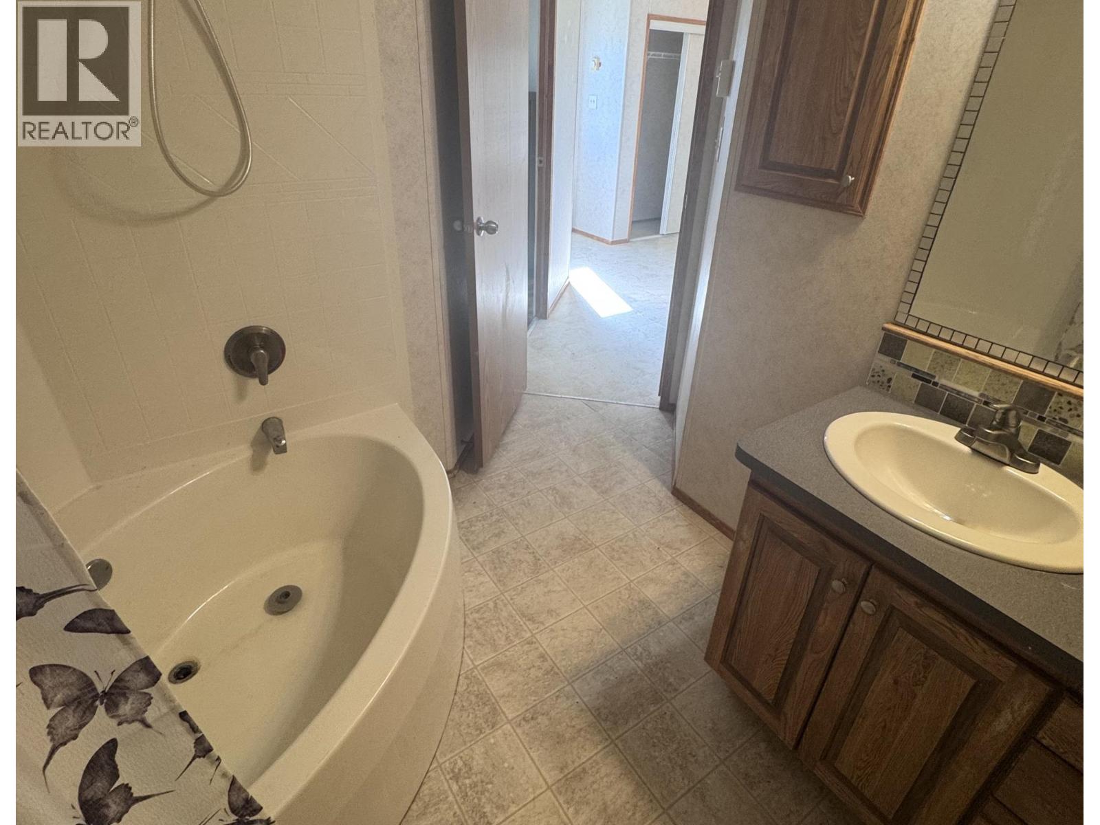 10223 W PINE AVENUE - 12
