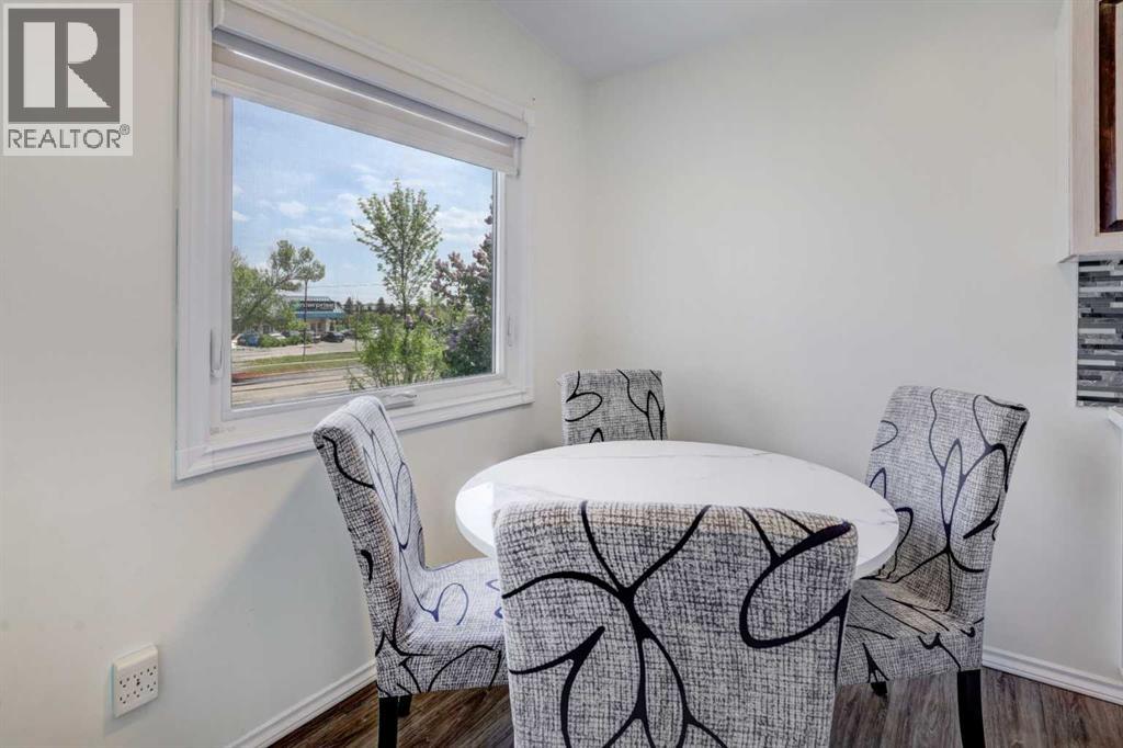 4721 Edmonton Trail NE - 11