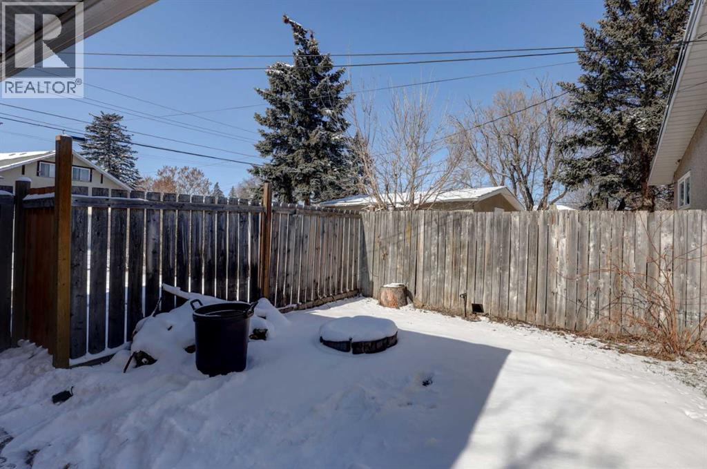 4721 Edmonton Trail NE - 29