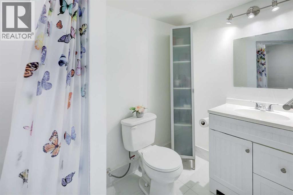 4721 Edmonton Trail NE - 25