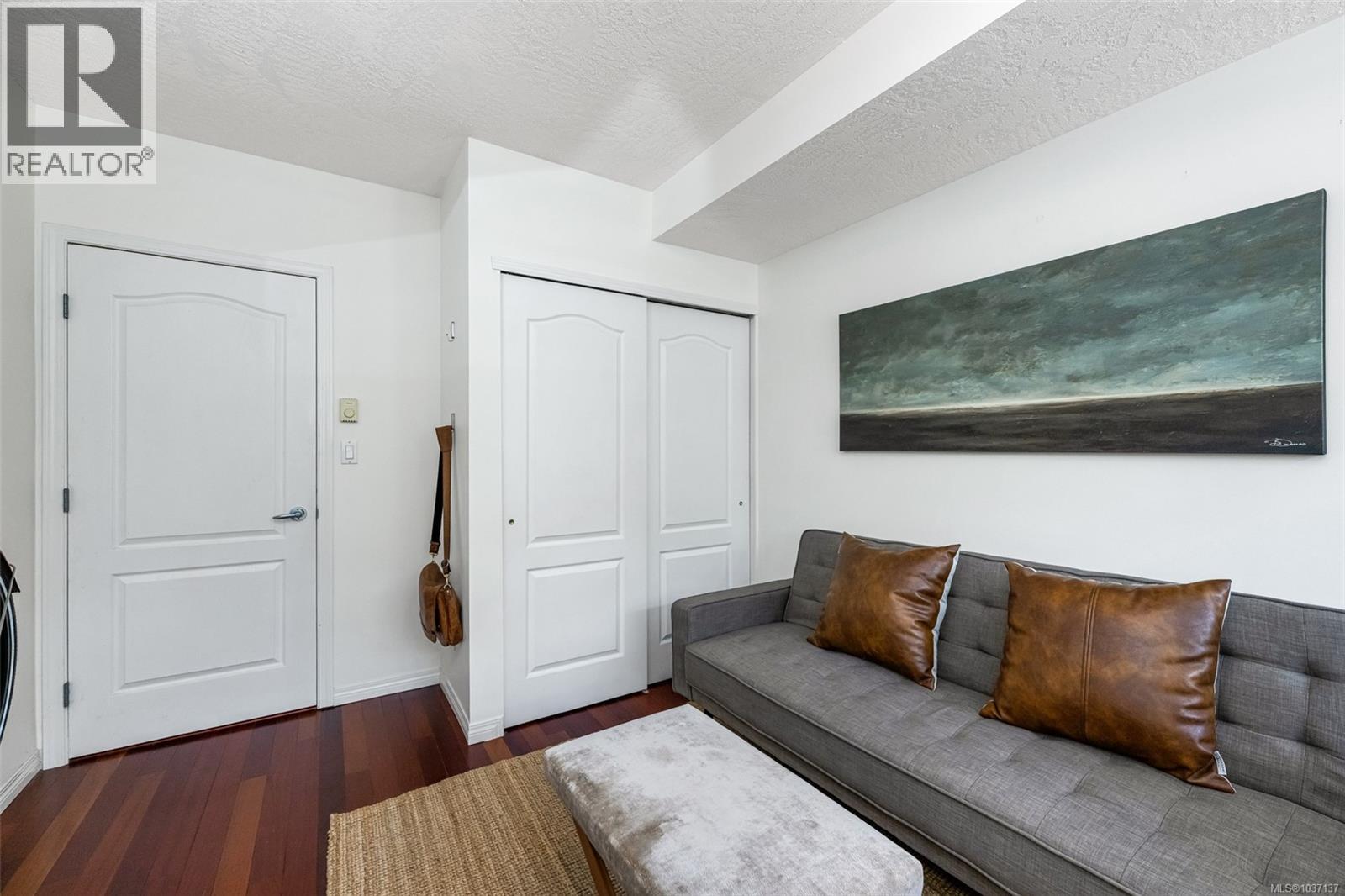 #109 380 Waterfront Cres - 17
