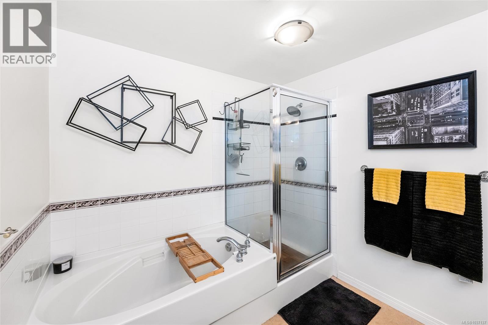 #109 380 Waterfront Cres - 4