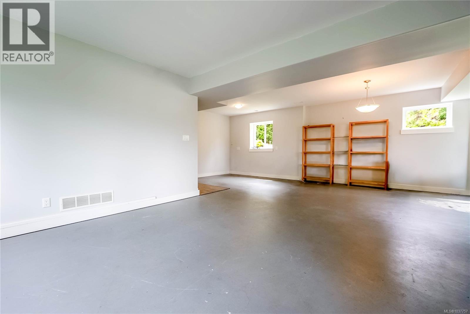 113 Seagirt Rd - 36