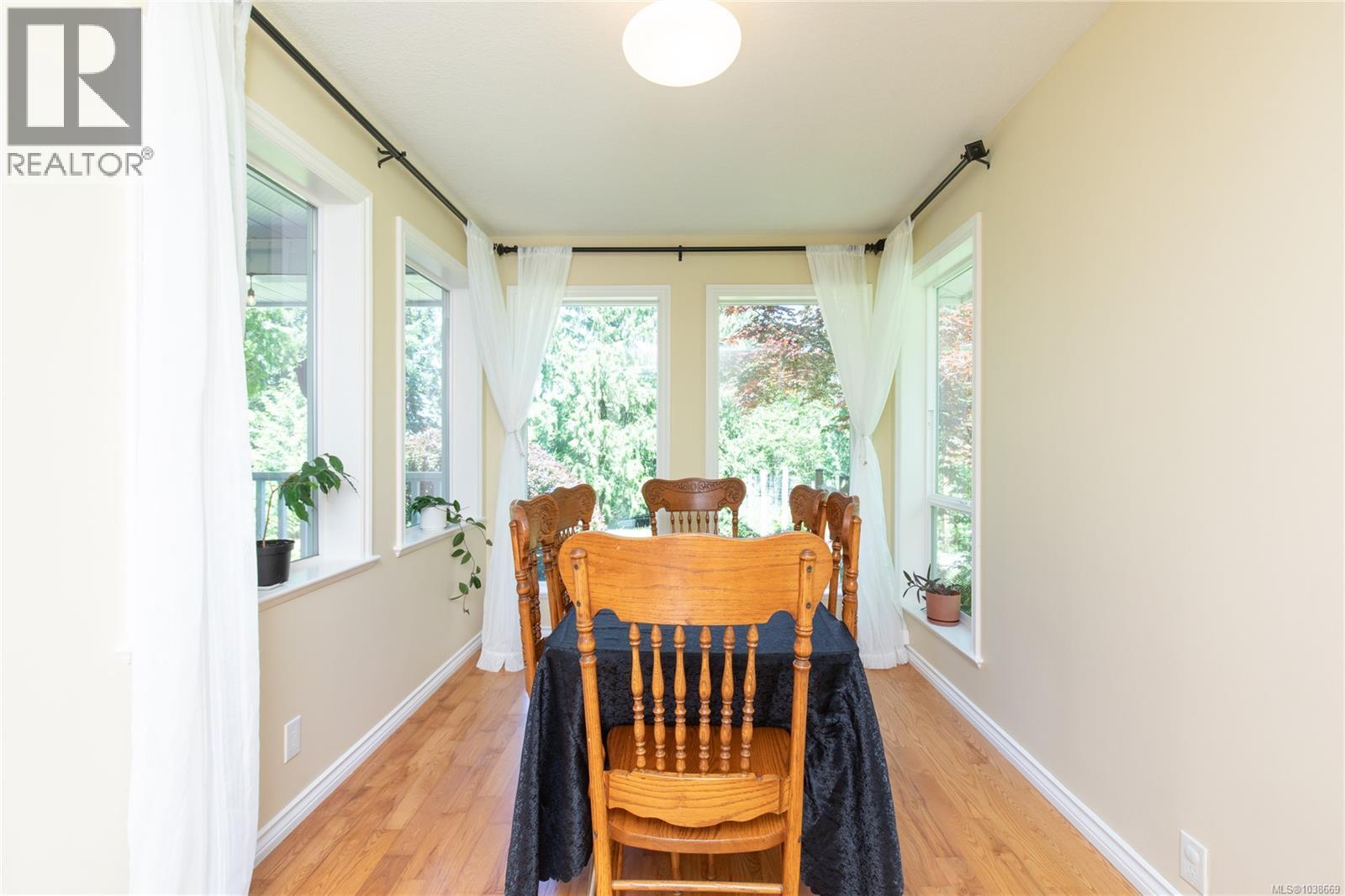 2956 Ridgeway Rd - 11