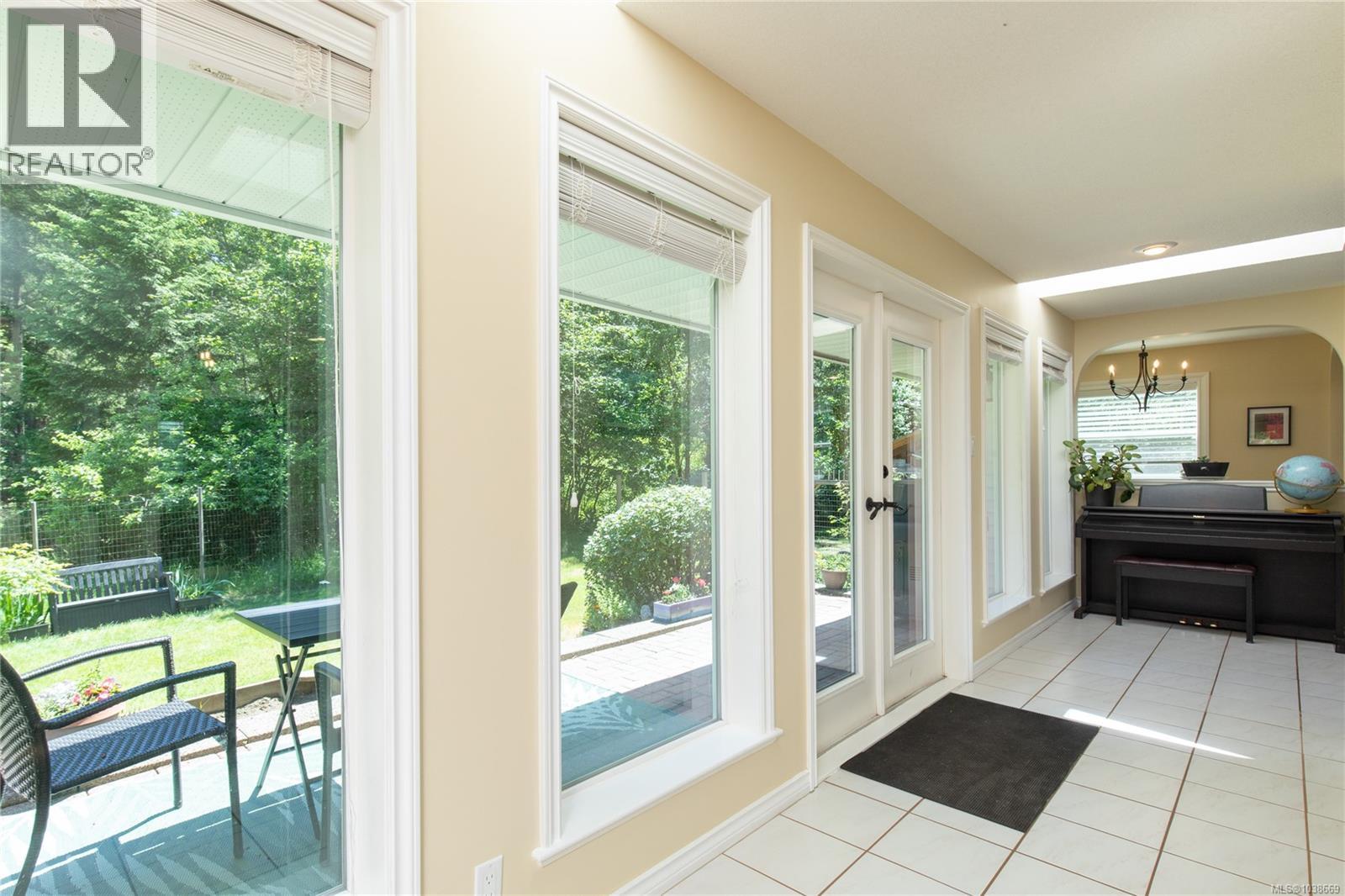 2956 Ridgeway Rd - 13
