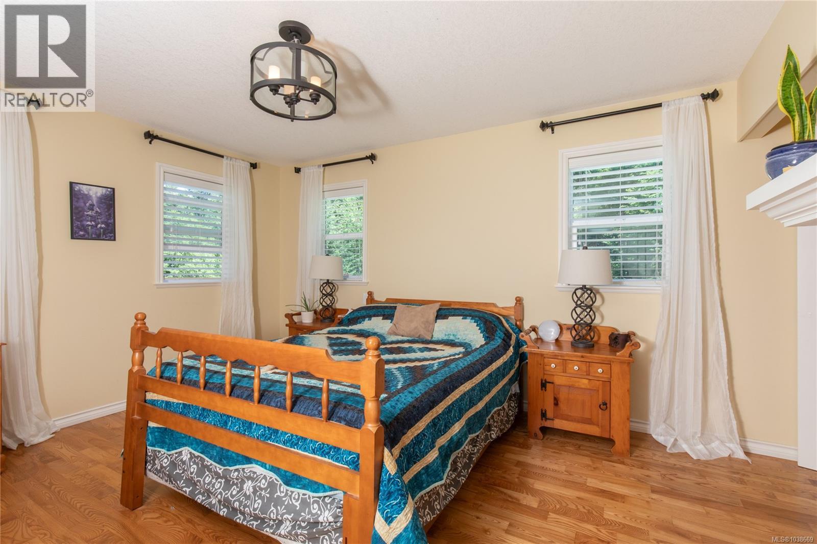 2956 Ridgeway Rd - 29