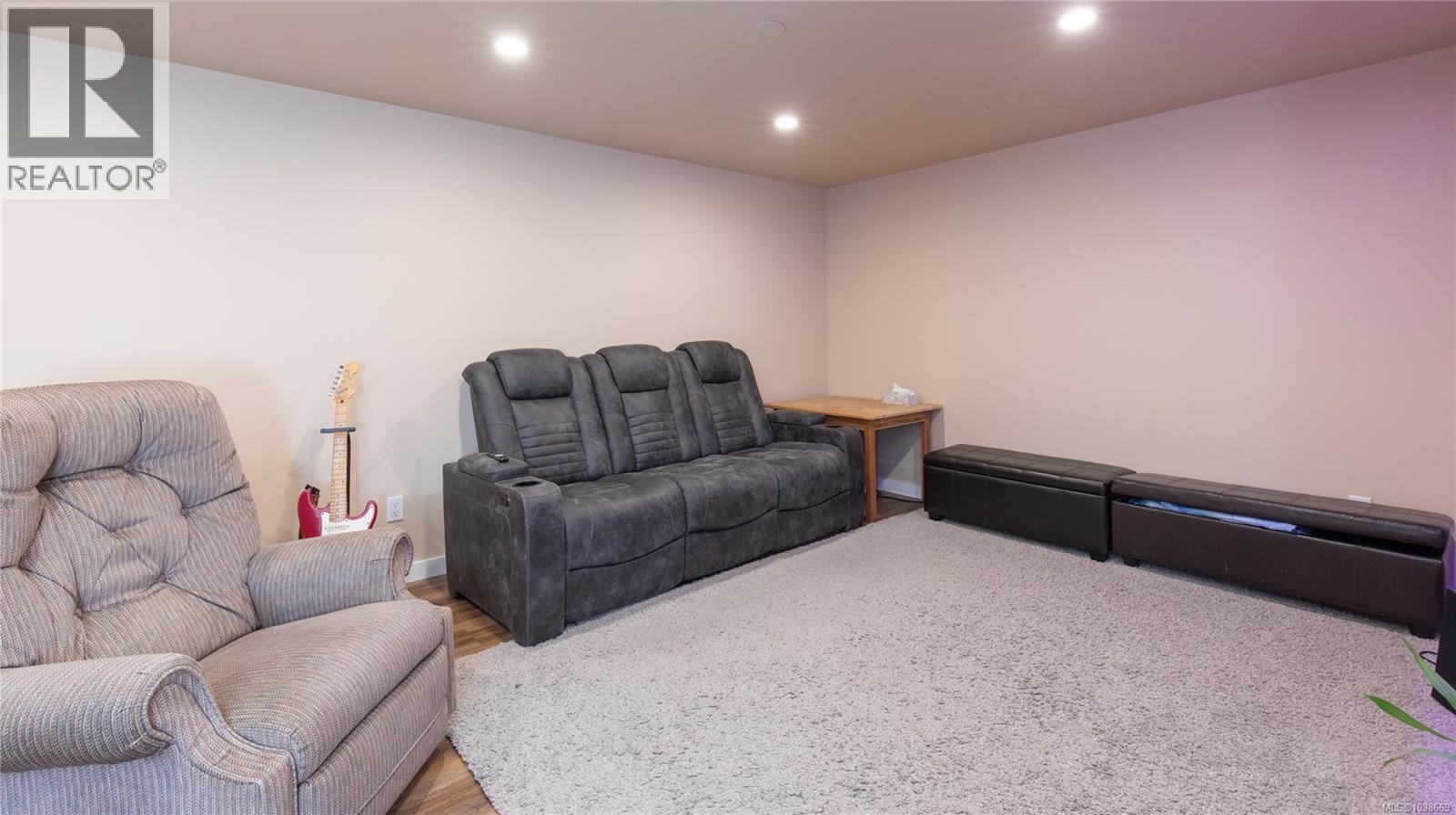 2956 Ridgeway Rd - 35