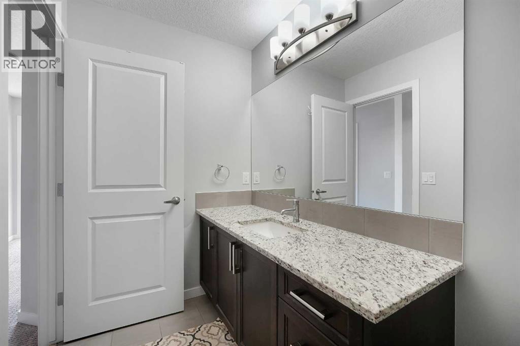 216 Carringvue Manor NW - 26