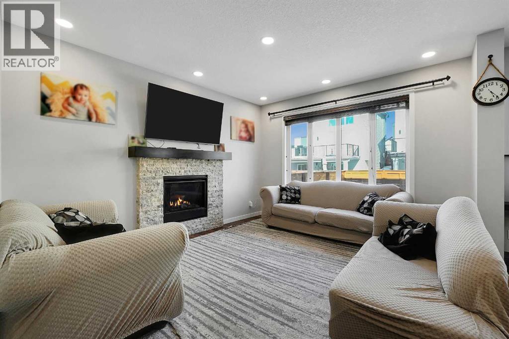 216 Carringvue Manor NW - 11