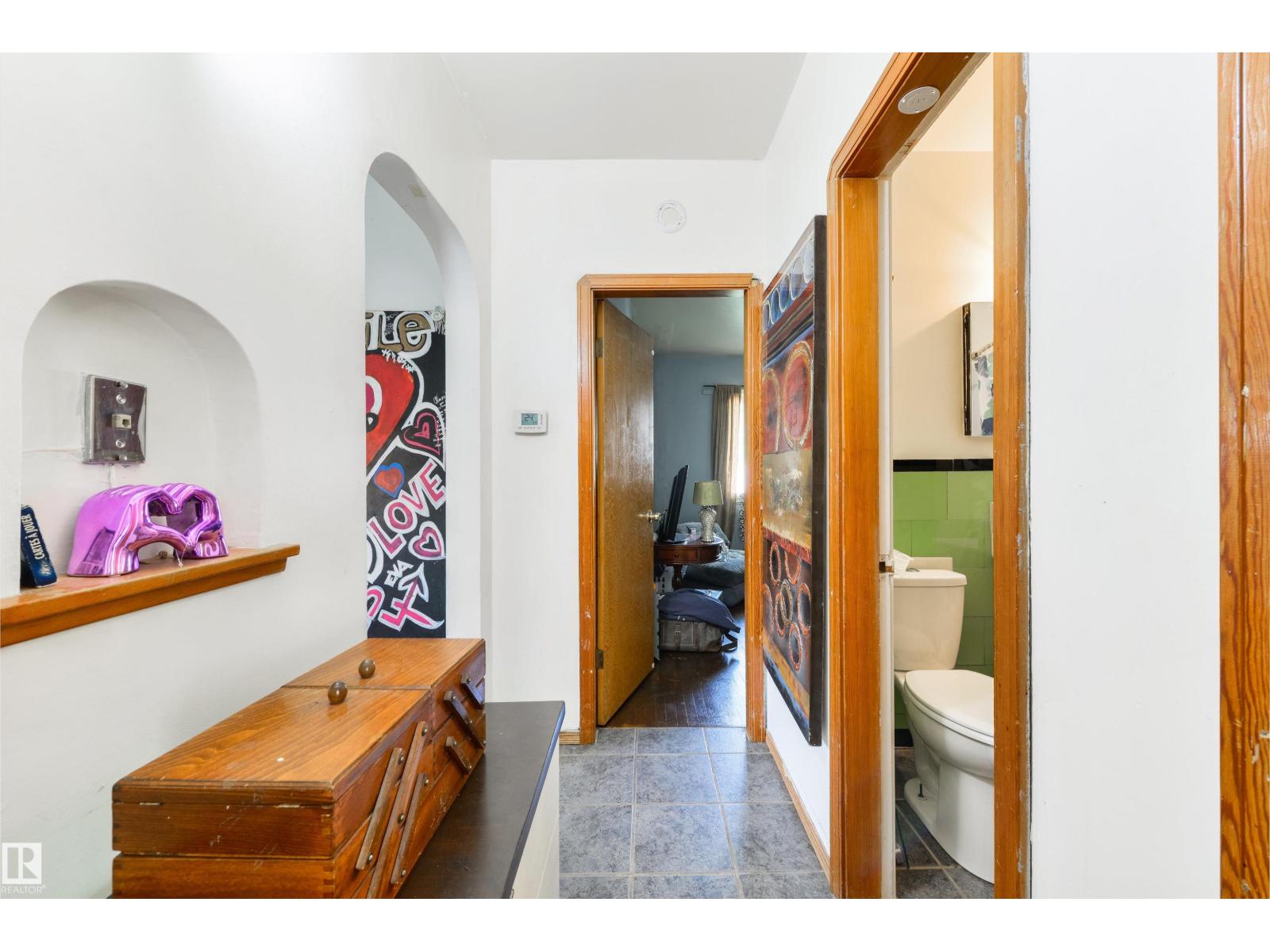 11240 102 ST NW - 24