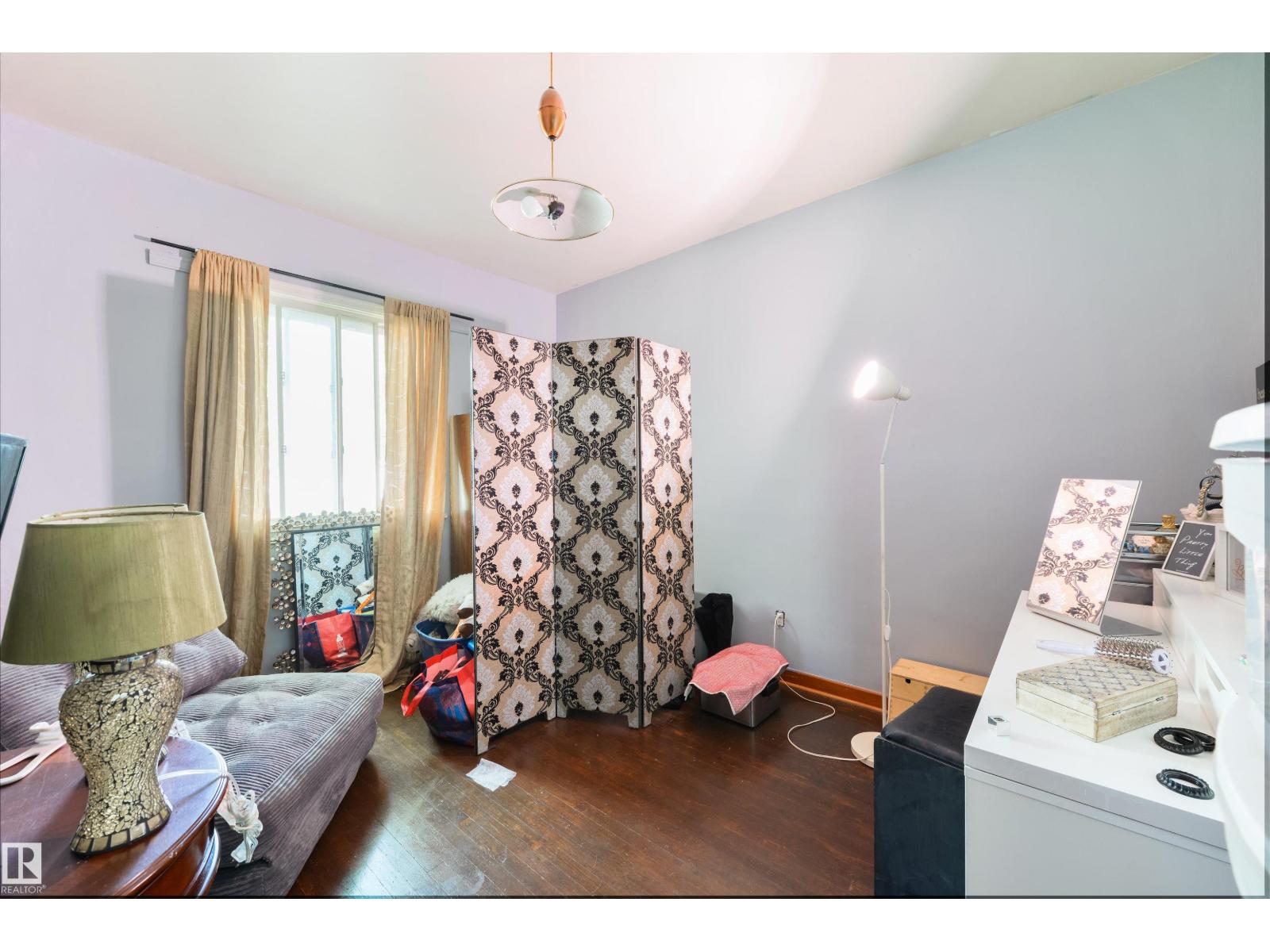 11240 102 ST NW - 25