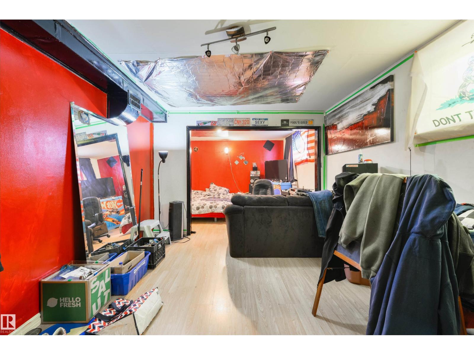 11240 102 ST NW - 27