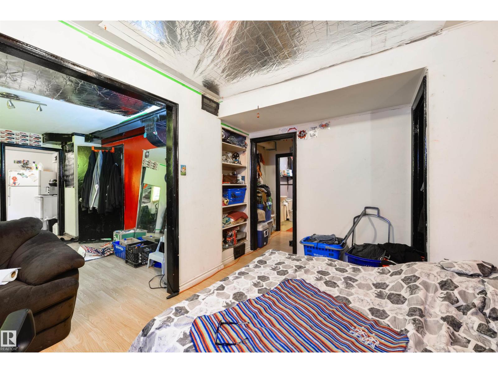 11240 102 ST NW - 29