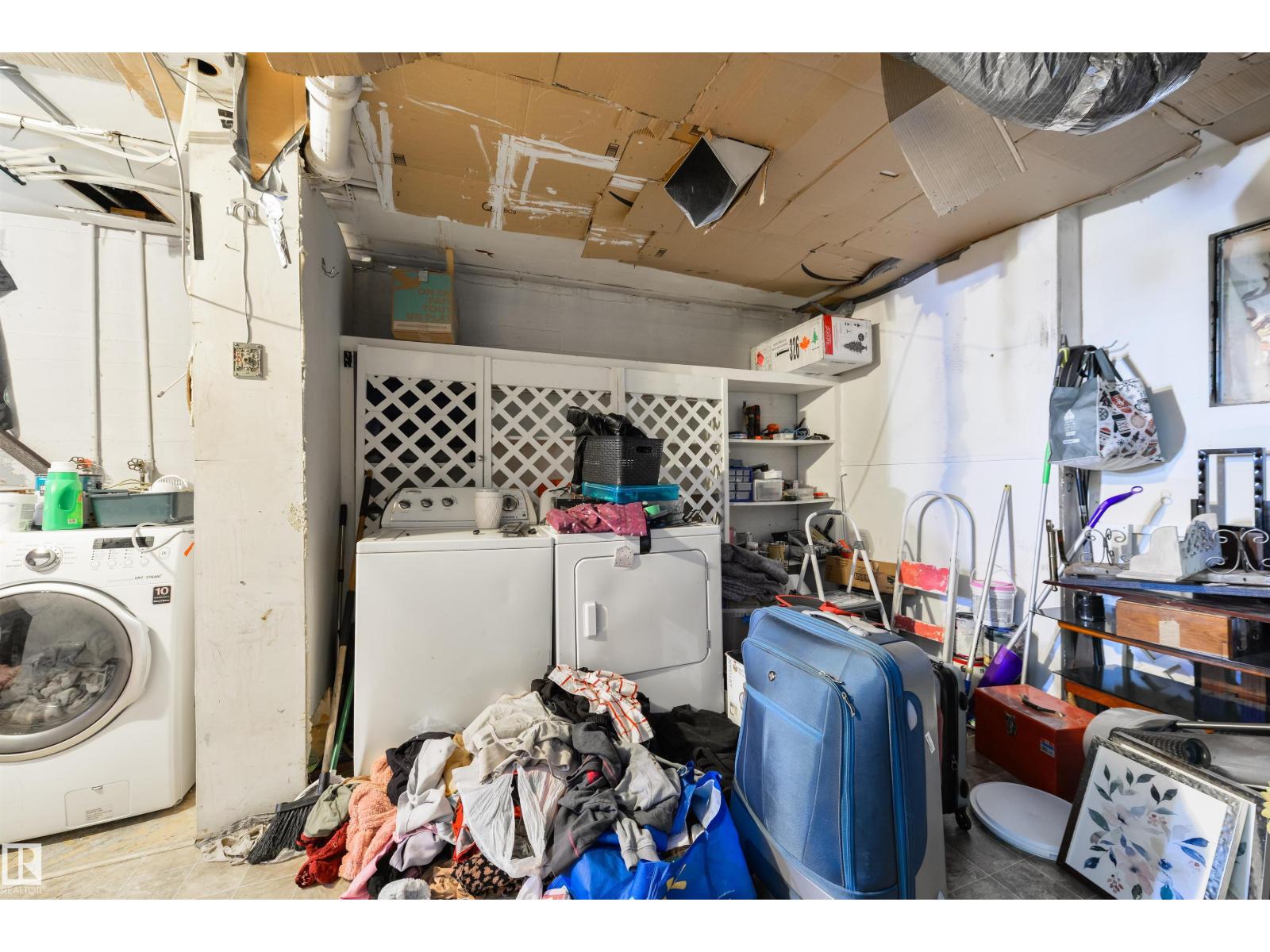 11240 102 ST NW - 36