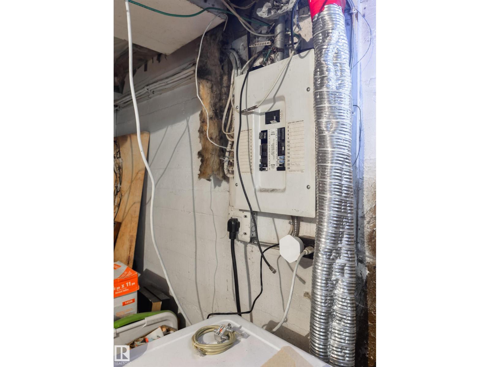 11240 102 ST NW - 38