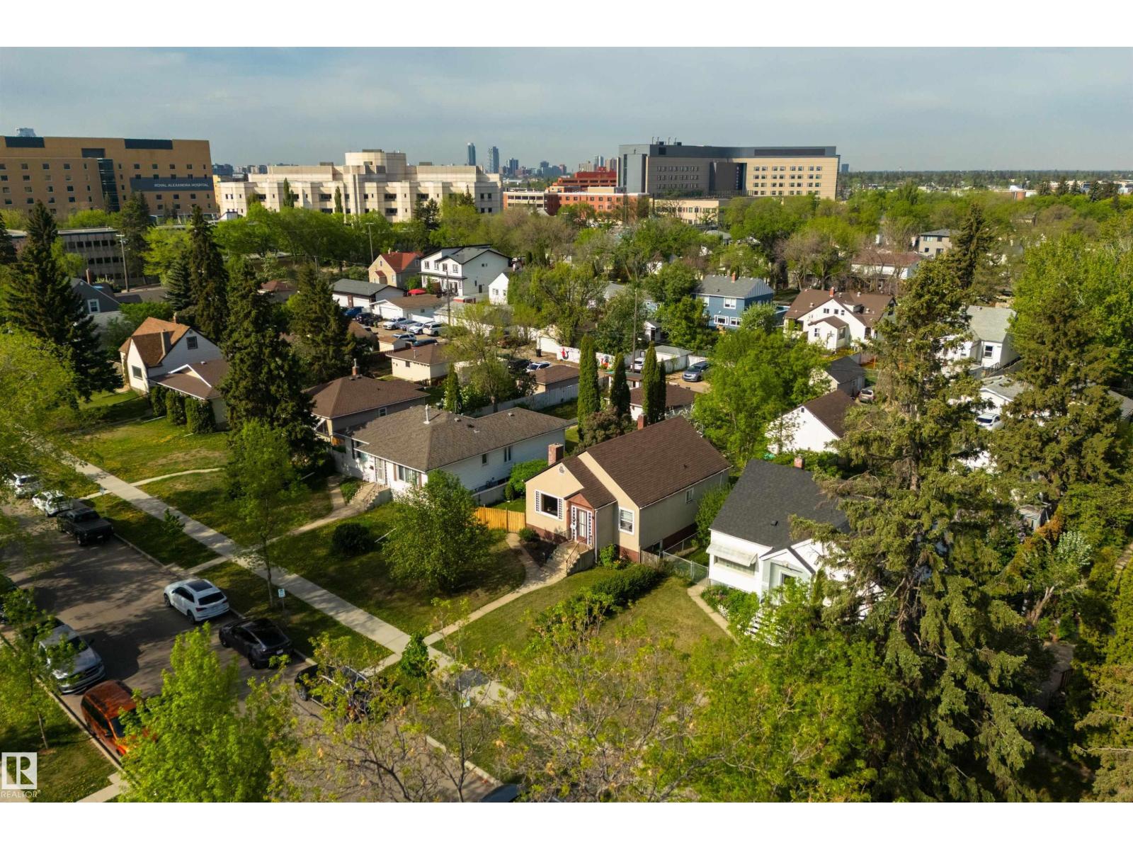 11240 102 ST NW - 39