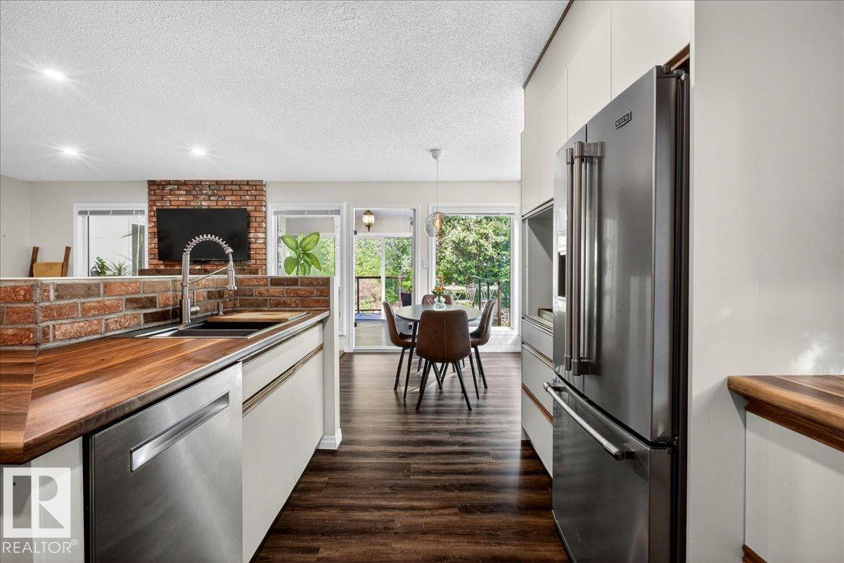 19016 92 AV NW — photo 18