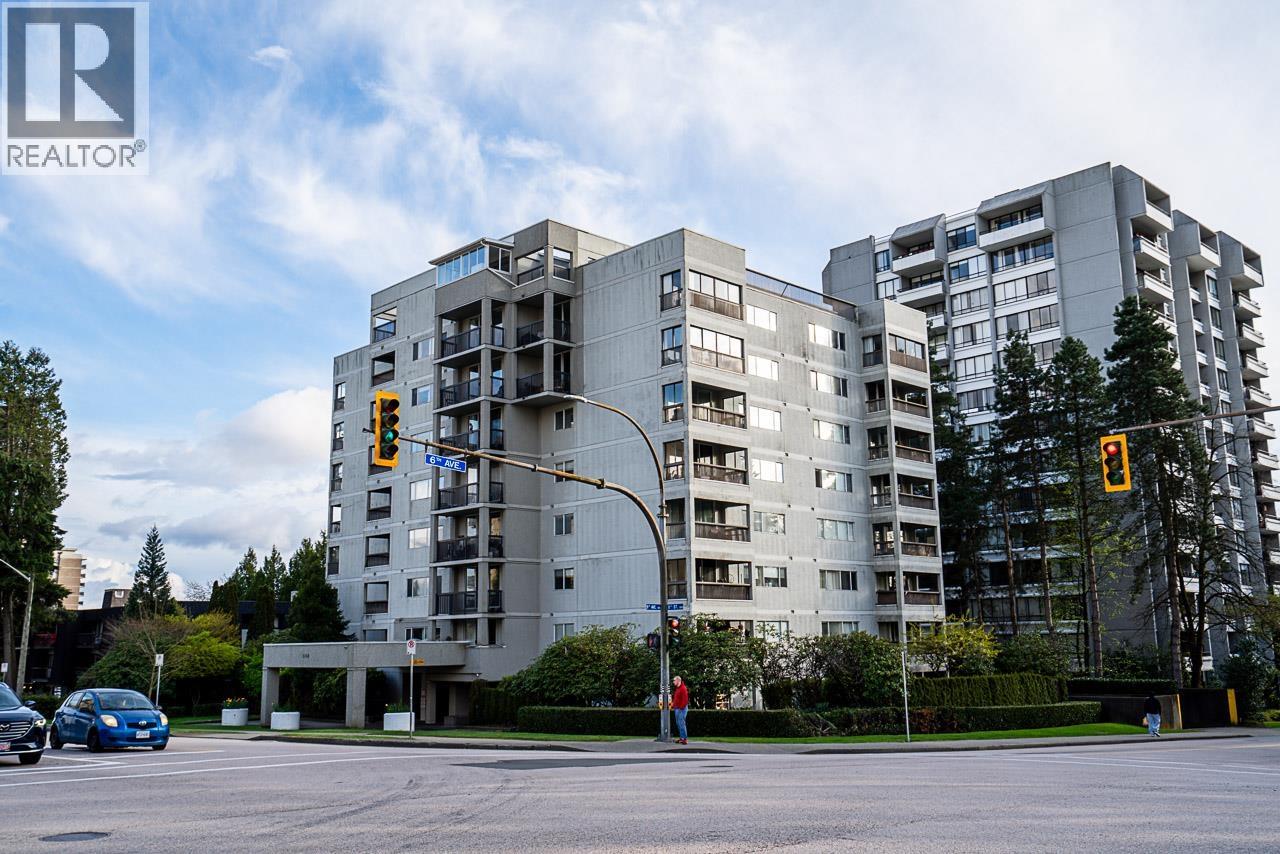 504 550 EIGHTH Street - main photo