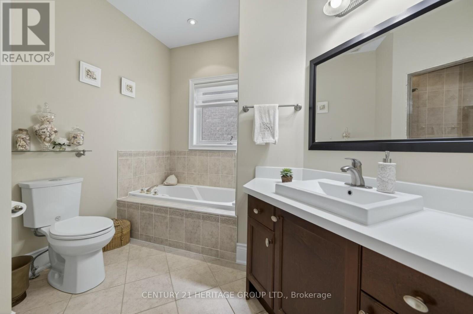 64 GARDINER DRIVE - 9