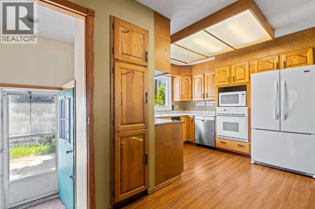 204 Dalgetty Bay NW - 7