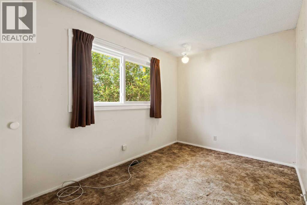 204 Dalgetty Bay NW - 13