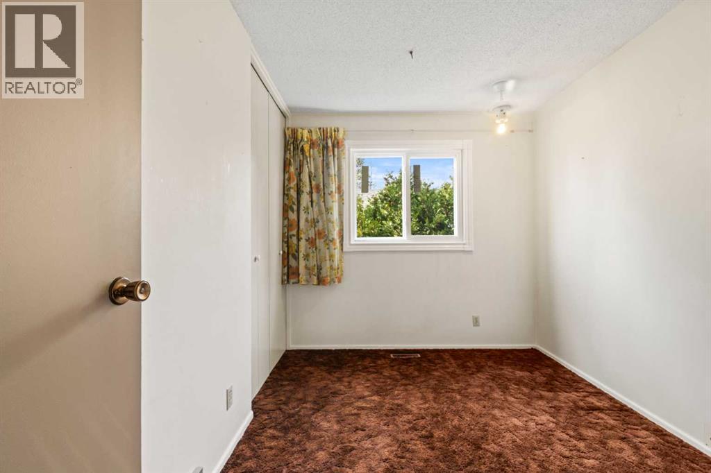 204 Dalgetty Bay NW - 15