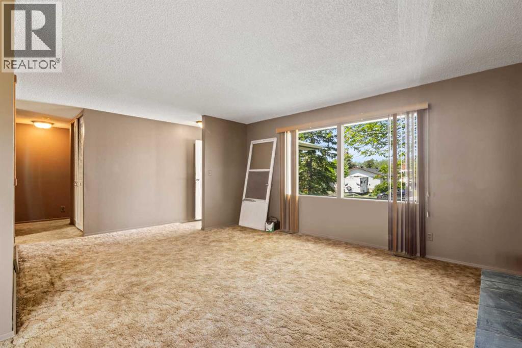 204 Dalgetty Bay NW - 5