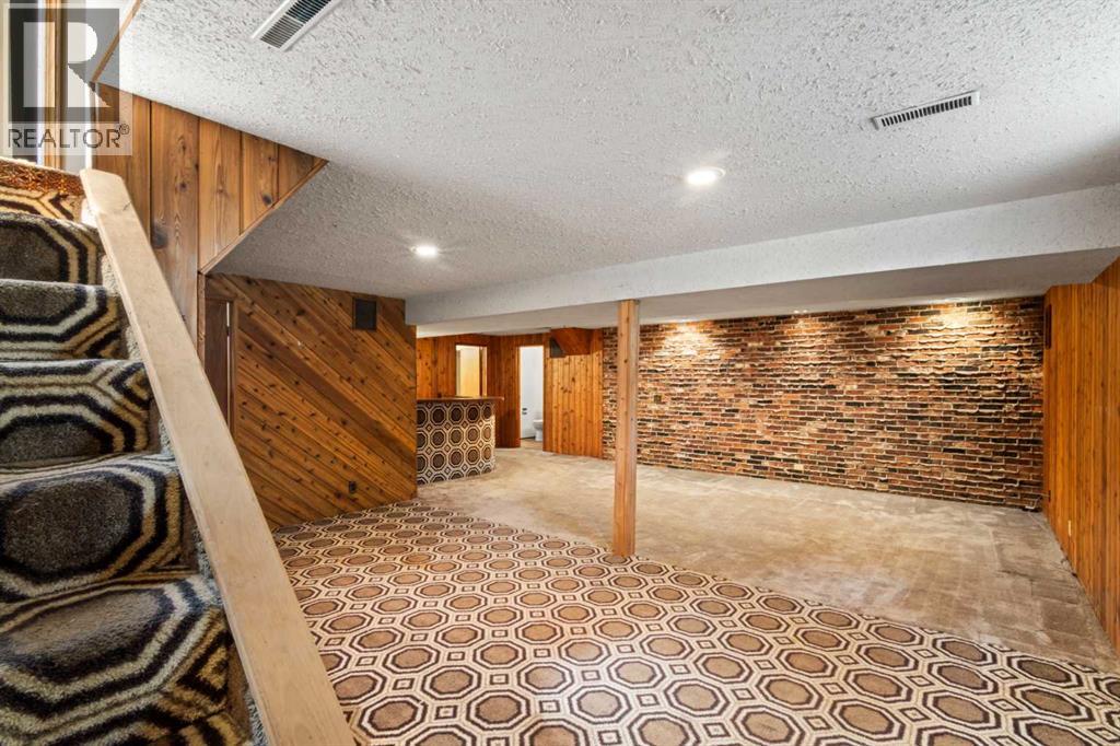 204 Dalgetty Bay NW - 17