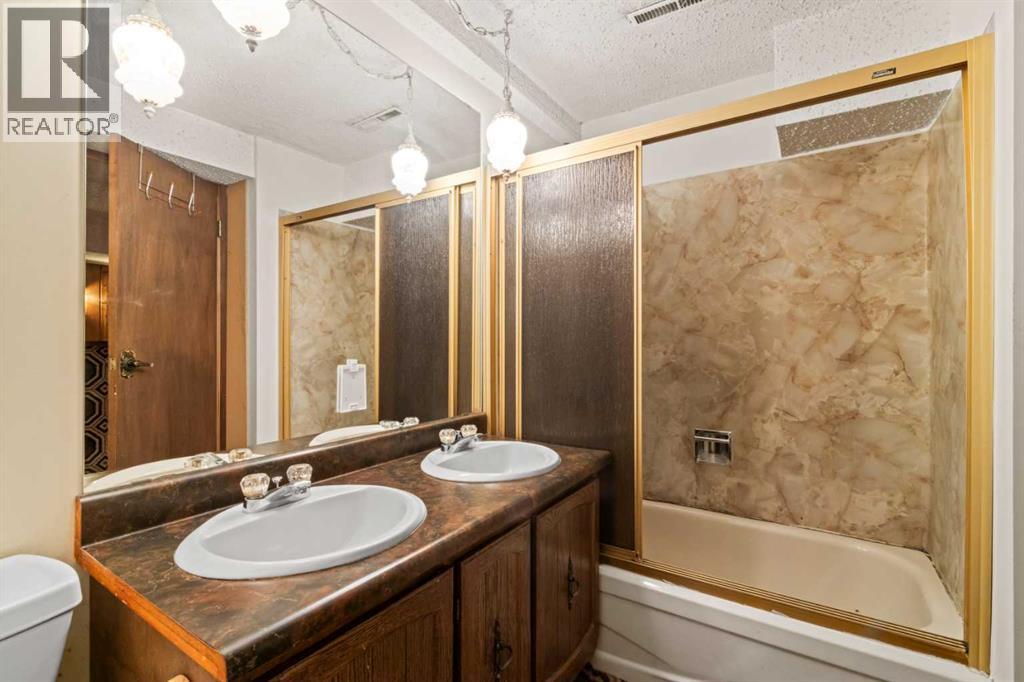 204 Dalgetty Bay NW - 20