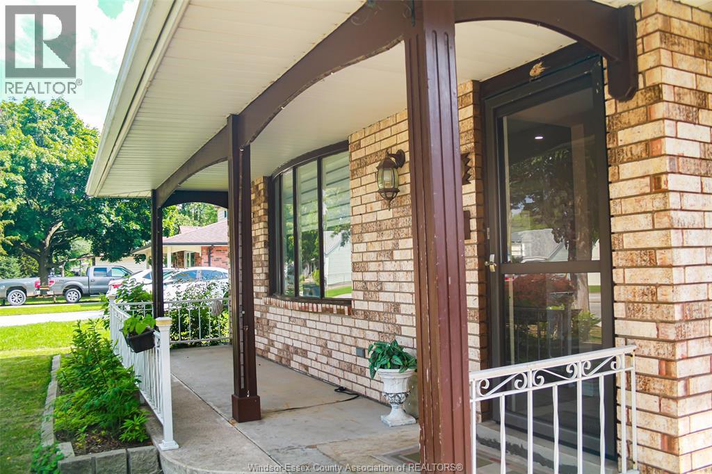 2709 CLEMENCEAU - 4