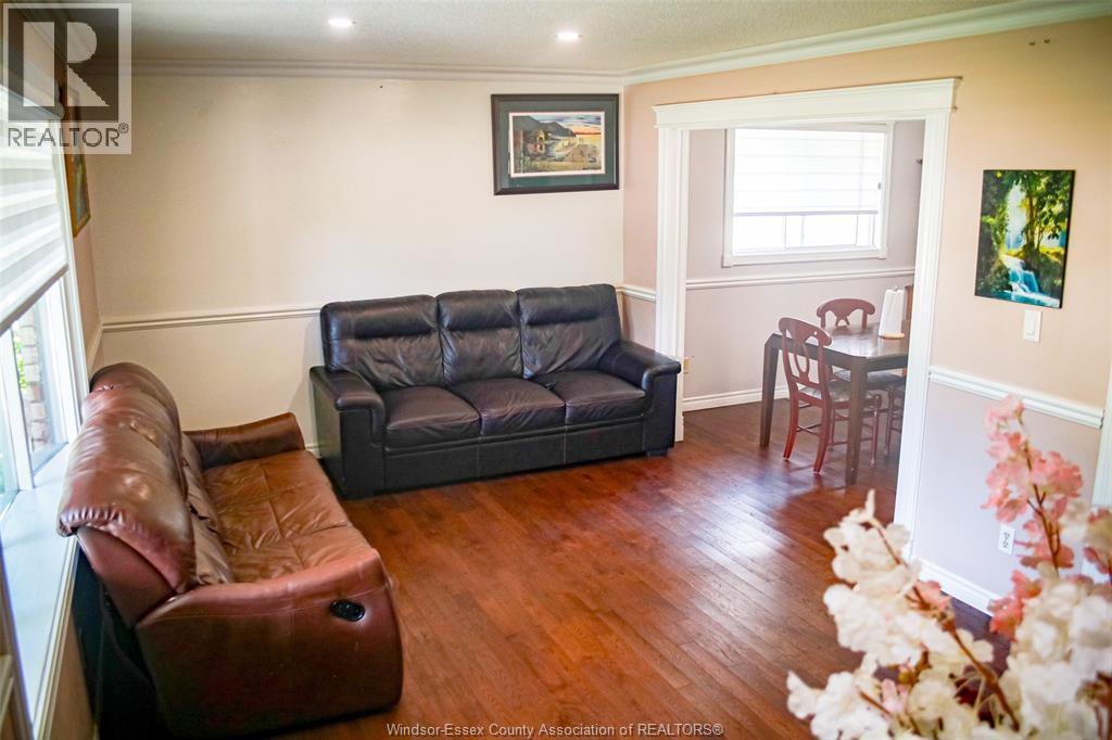 2709 CLEMENCEAU - 5
