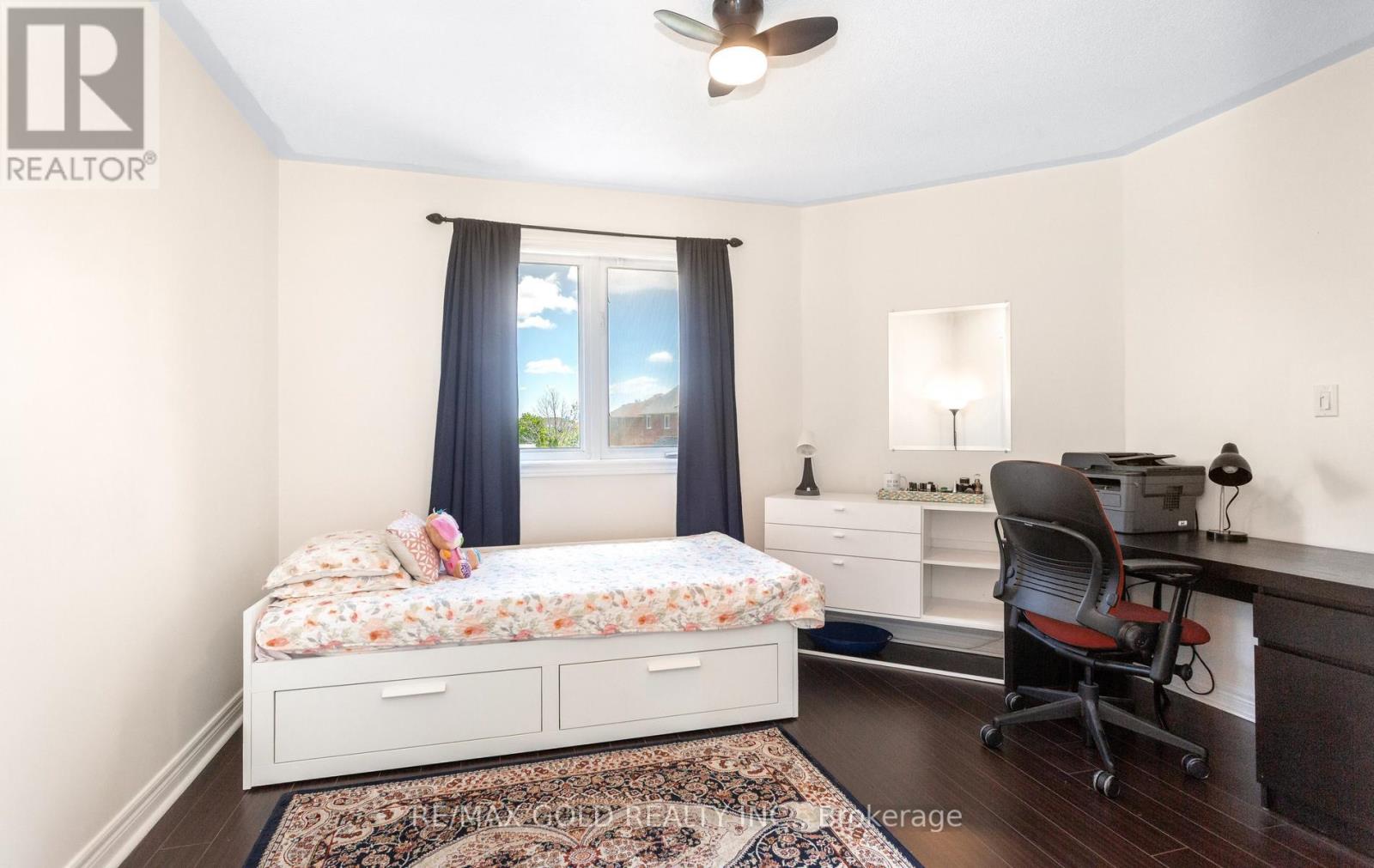 702 TWAIN AVENUE - 31