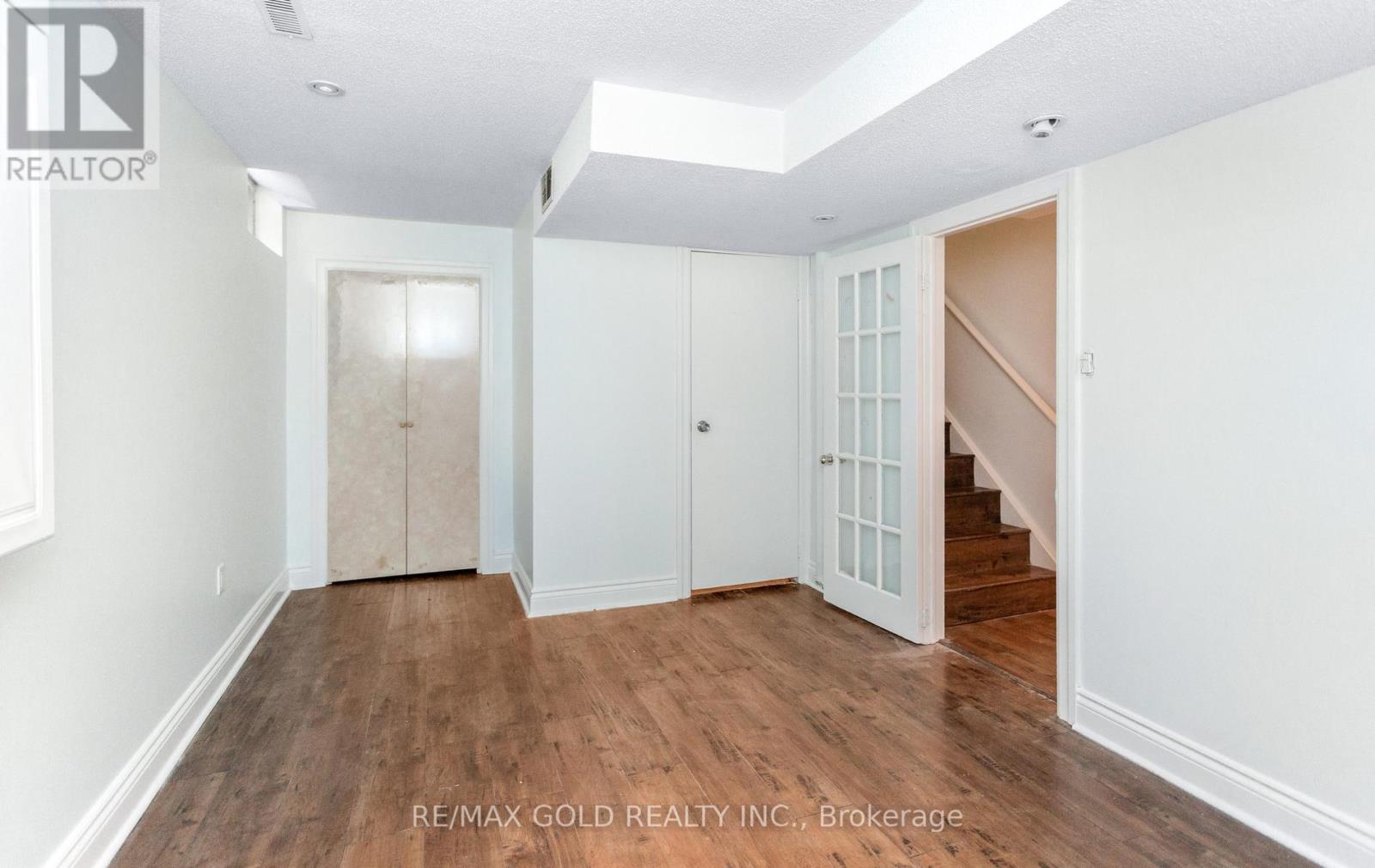702 TWAIN AVENUE - 44