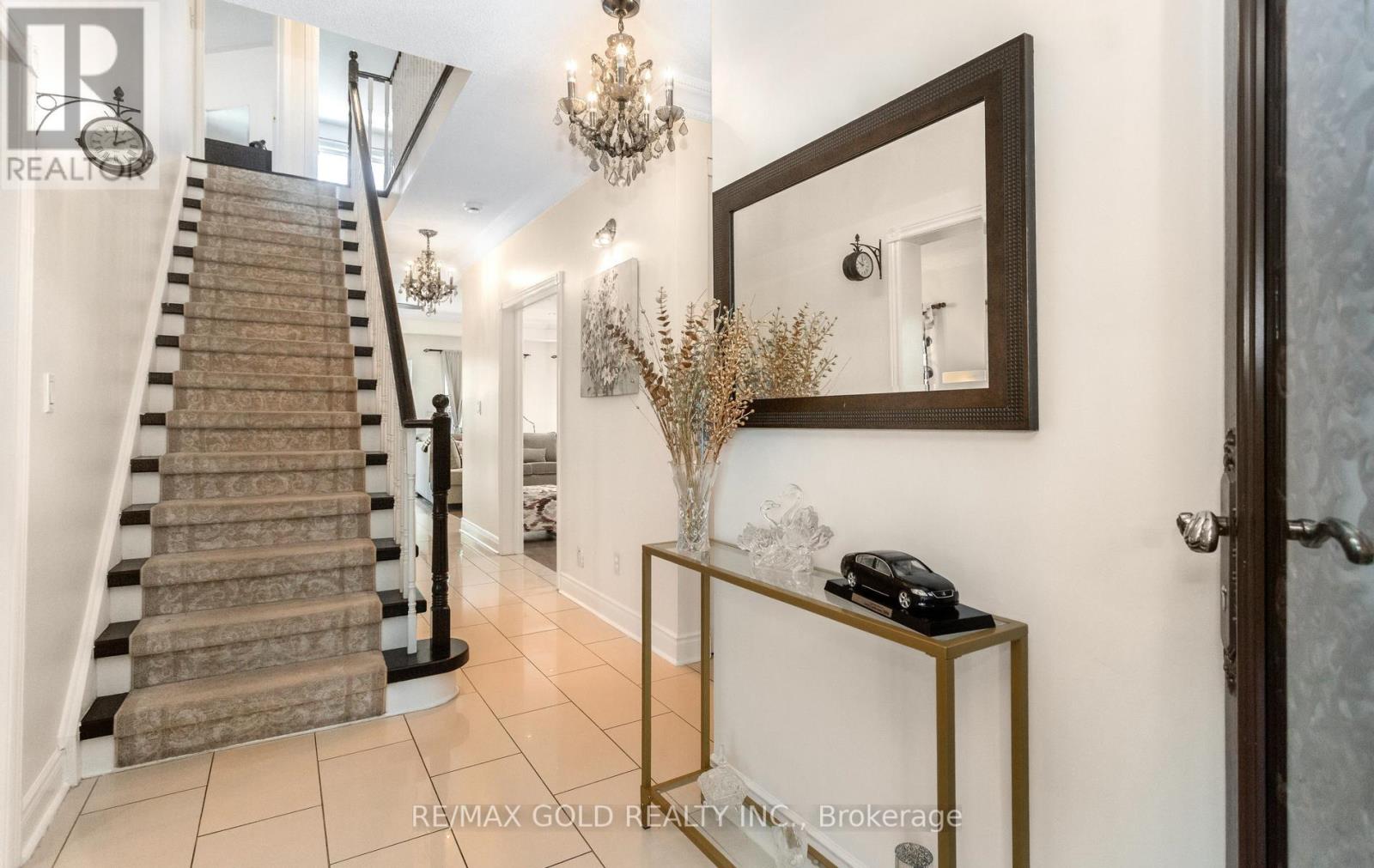 702 TWAIN AVENUE - 5