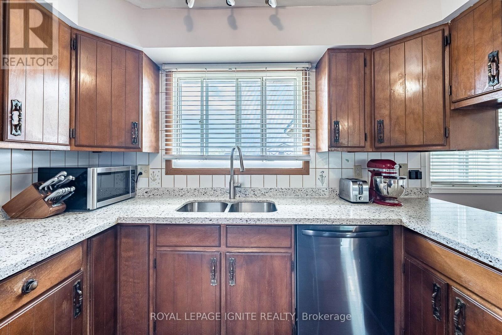8602 WINSTON CHURCHILL BOULEVARD N - 24