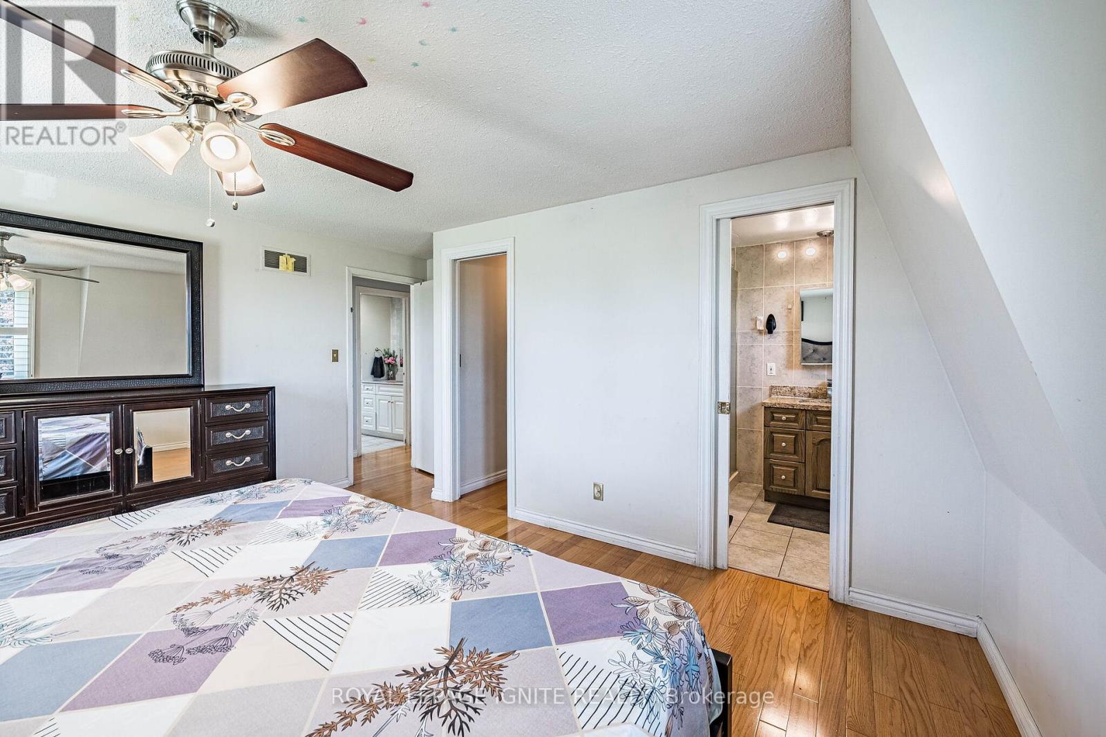 8602 WINSTON CHURCHILL BOULEVARD N - 32