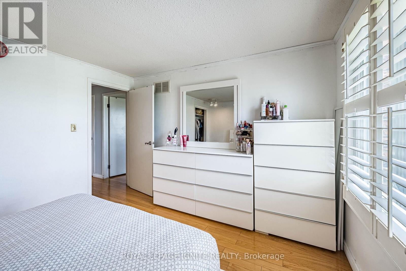8602 WINSTON CHURCHILL BOULEVARD N - 36