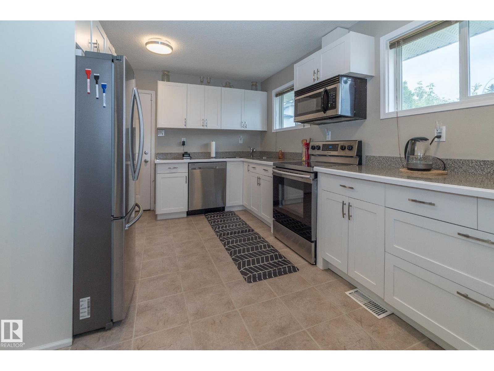 14904 107 AV NW - 10