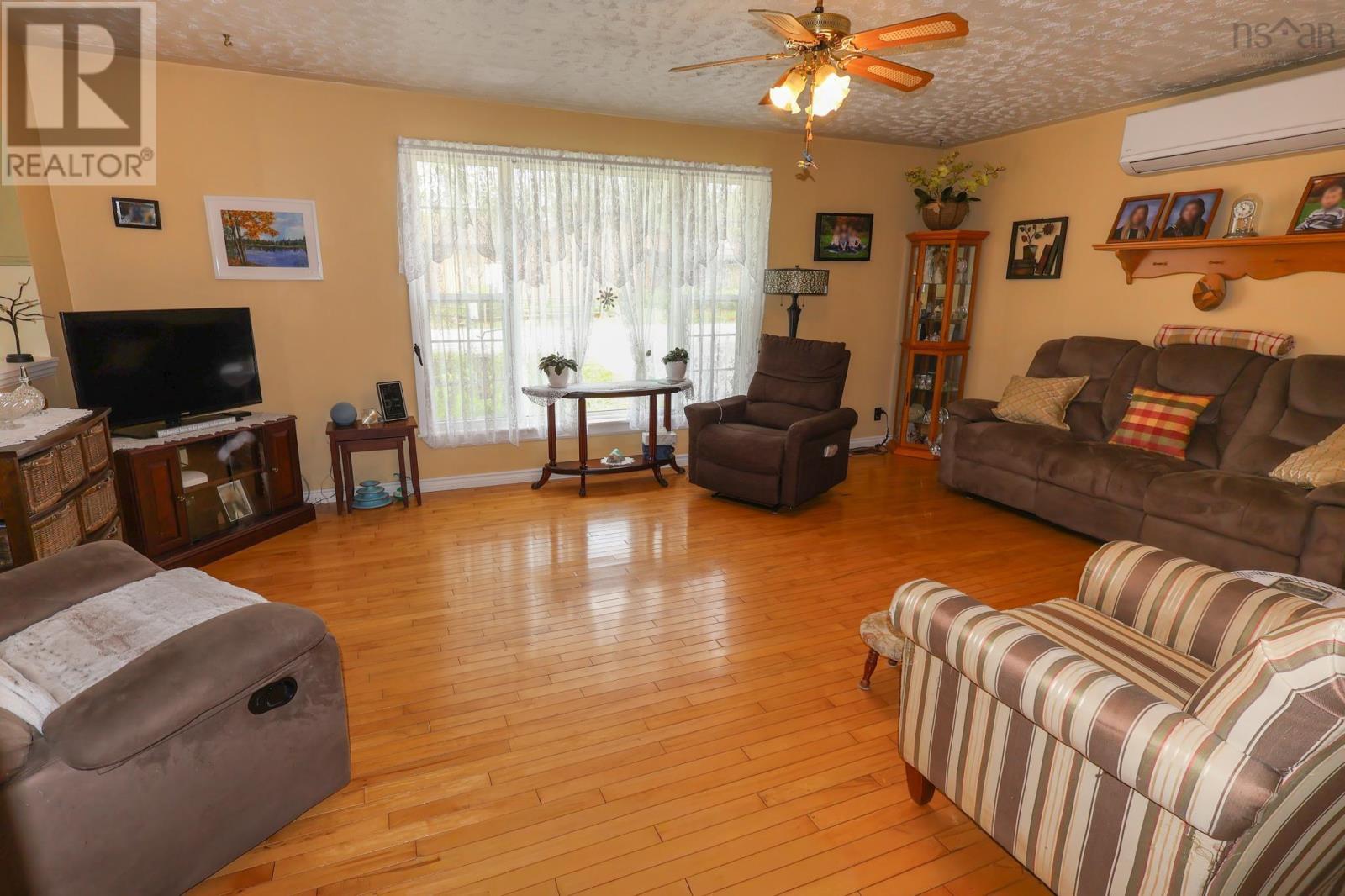 3261 Highway 325 - 14