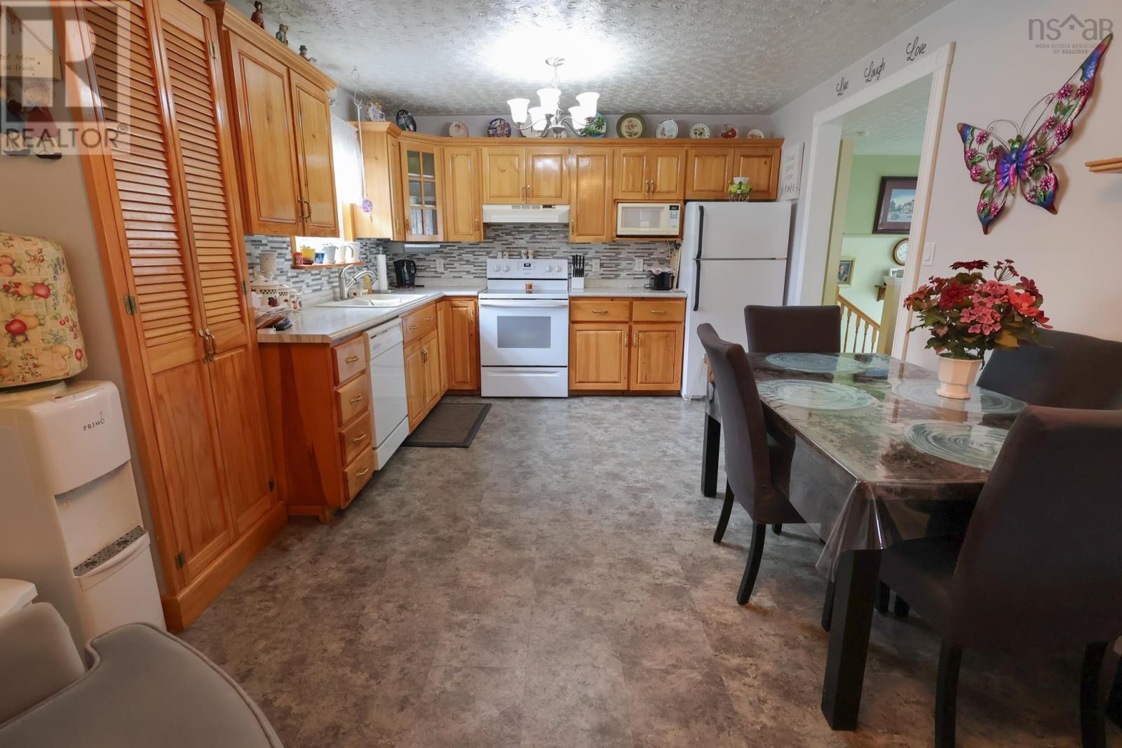 3261 Highway 325 - 9