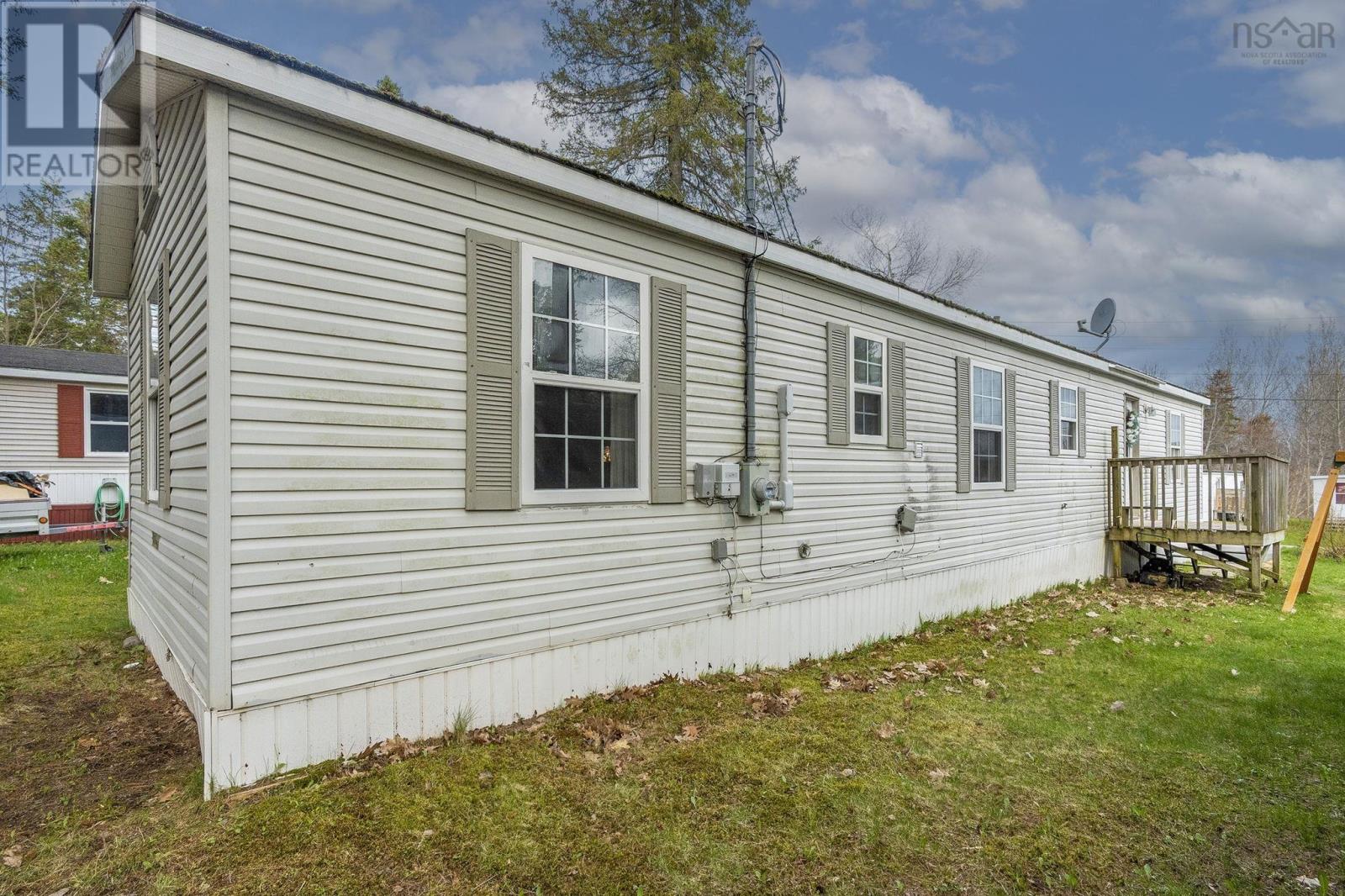 20 Maple Leaf Drive - Image 3