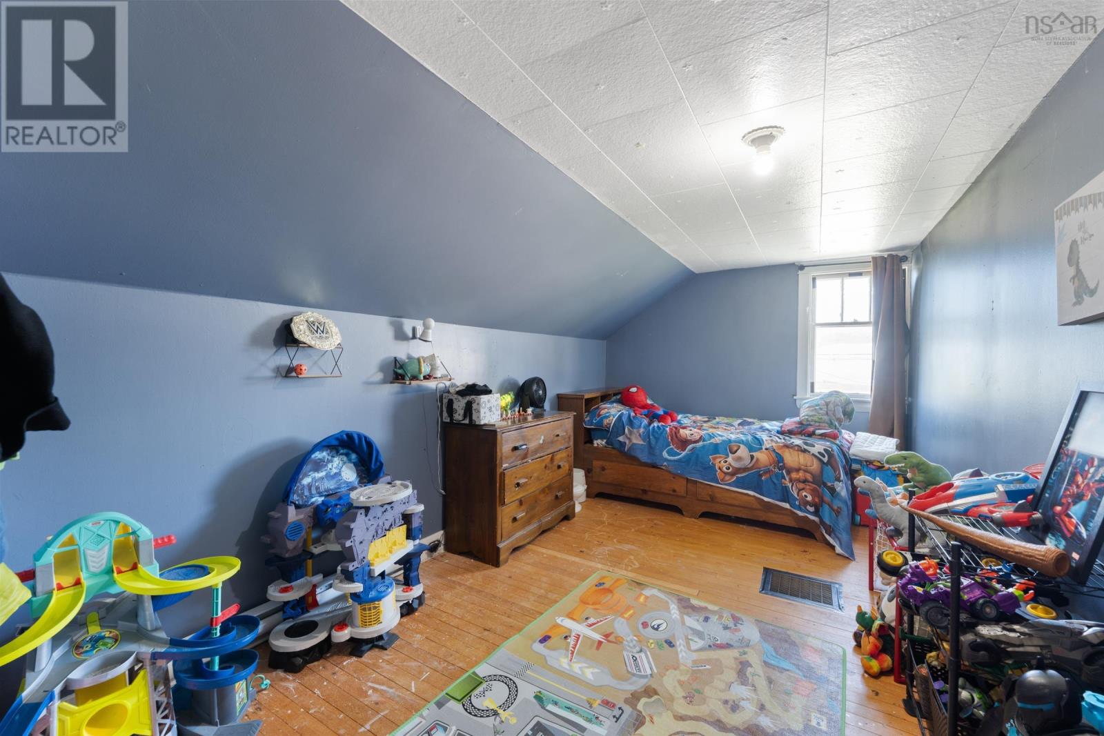 Property 26 of 40 of 1614 Main Shore Road